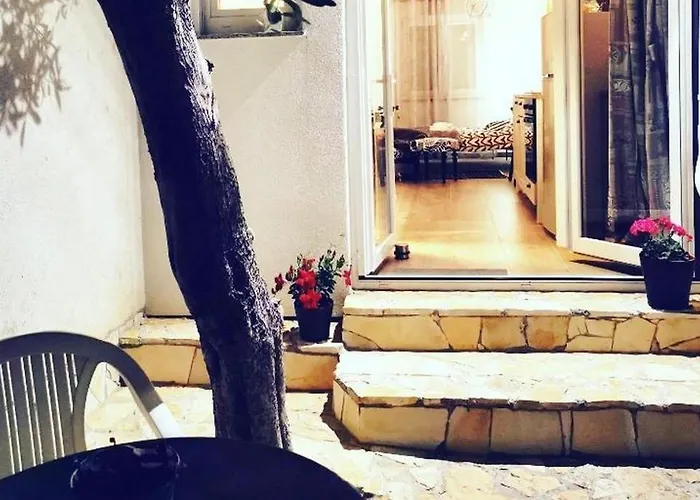 아파트 With Parking Space - 23962 *